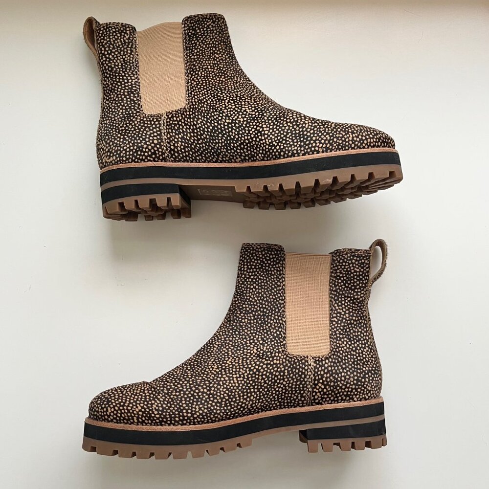 New! Madewell The Citywalk Lugsole Chelsea Boot in Calf Hair | Size 6 - Picture 3 of 7
